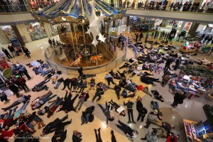 Die-In-In-Chesterfield-Mall
